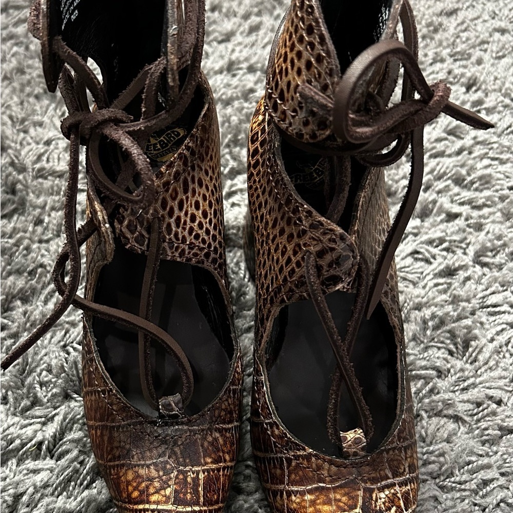 FREEBIRD Joyce, Animal Print Booties. Size 7 - Picture 2 of 14